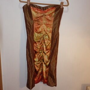 Brown and orange pattern vintage fitted strapless dress